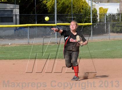 Thumbnail 1 in North @ Tehachapi photogallery.