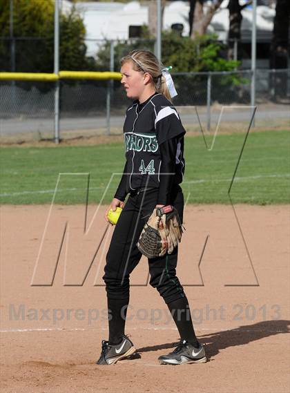 Thumbnail 1 in North @ Tehachapi photogallery.
