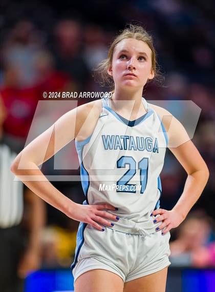 Thumbnail 3 in Charlotte Catholic vs Watauga (NCHSAA 4A Regional Final) photogallery.