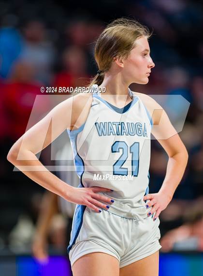 Thumbnail 2 in Charlotte Catholic vs Watauga (NCHSAA 4A Regional Final) photogallery.