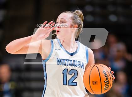 Thumbnail 2 in Charlotte Catholic vs Watauga (NCHSAA 4A Regional Final) photogallery.