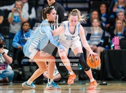 Thumbnail 2 in Charlotte Catholic vs Watauga (NCHSAA 4A Regional Final) photogallery.