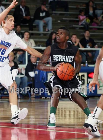 Thumbnail 2 in North Crowley vs. Berkner (McDonald's Texas Invitational) photogallery.