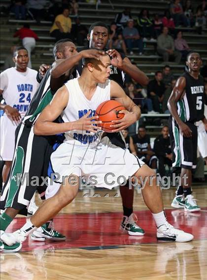 Thumbnail 3 in North Crowley vs. Berkner (McDonald's Texas Invitational) photogallery.