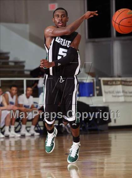 Thumbnail 2 in North Crowley vs. Berkner (McDonald's Texas Invitational) photogallery.