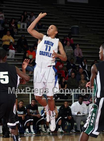 Thumbnail 1 in North Crowley vs. Berkner (McDonald's Texas Invitational) photogallery.