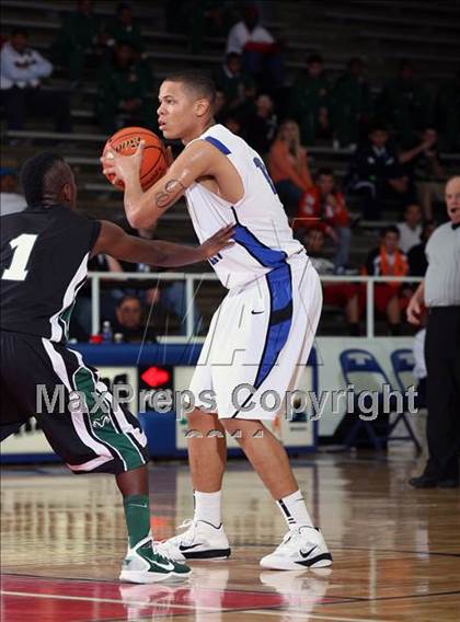 Thumbnail 1 in North Crowley vs. Berkner (McDonald's Texas Invitational) photogallery.