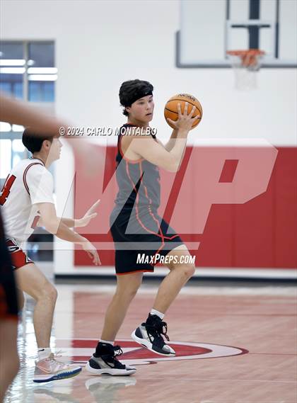 Thumbnail 2 in Glendora vs. San Clemente photogallery.
