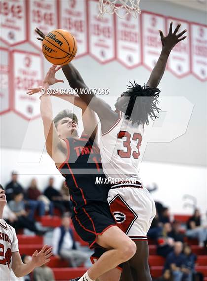 Thumbnail 3 in Glendora vs. San Clemente photogallery.