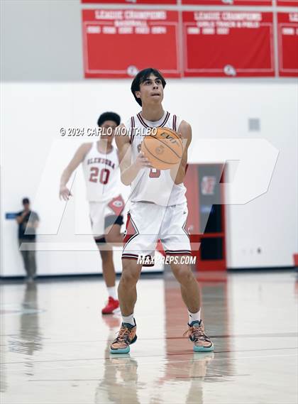 Thumbnail 1 in Glendora vs. San Clemente photogallery.