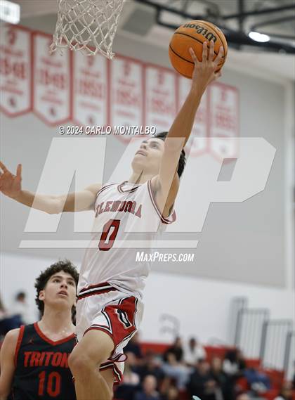 Thumbnail 3 in Glendora vs. San Clemente photogallery.