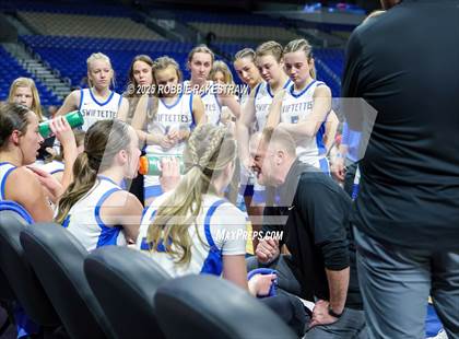 Thumbnail 3 in Nazareth vs. Saltillo (UIL 1A Basketball Division II Final) photogallery.