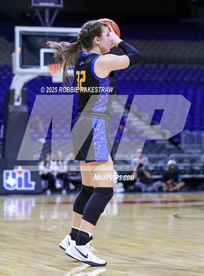 Thumbnail 1 in Nazareth vs. Saltillo (UIL 1A Basketball Division II Final) photogallery.