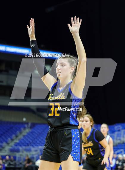 Thumbnail 3 in Nazareth vs. Saltillo (UIL 1A Basketball Division II Final) photogallery.