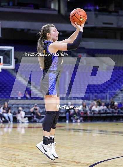 Thumbnail 2 in Nazareth vs. Saltillo (UIL 1A Basketball Division II Final) photogallery.