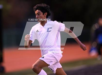 Thumbnail 3 in Chattahoochee @ Roswell photogallery.