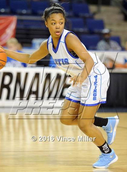 Thumbnail 1 in Beamer vs Curtis (4A SPSL Tournament) photogallery.