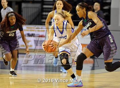 Thumbnail 1 in Beamer vs Curtis (4A SPSL Tournament) photogallery.