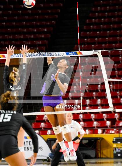 Thumbnail 1 in Sunnyslope vs Millennium (AIA 5A State Final) photogallery.