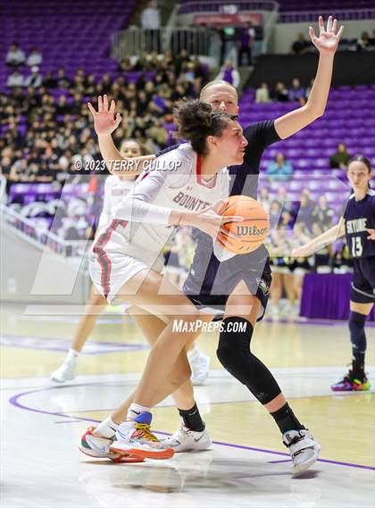 Thumbnail 1 in Skyline vs. Bountiful (UHSAA 5A Semifinal) photogallery.