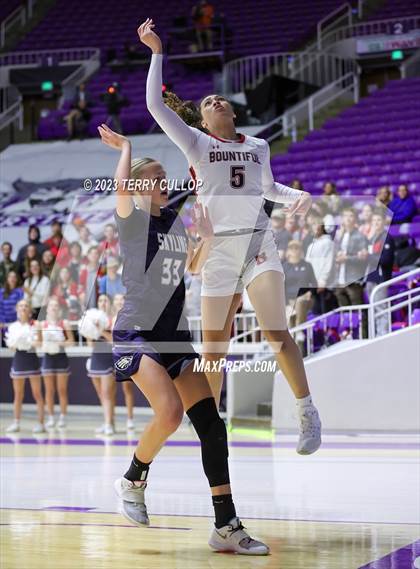 Thumbnail 3 in Skyline vs. Bountiful (UHSAA 5A Semifinal) photogallery.