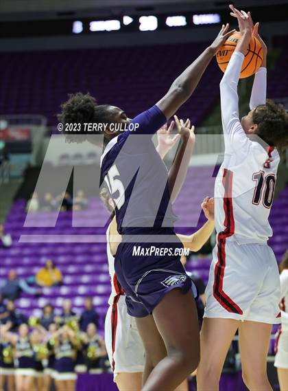 Thumbnail 2 in Skyline vs. Bountiful (UHSAA 5A Semifinal) photogallery.