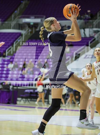 Thumbnail 2 in Skyline vs. Bountiful (UHSAA 5A Semifinal) photogallery.
