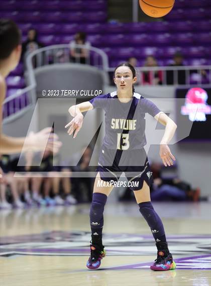 Thumbnail 1 in Skyline vs. Bountiful (UHSAA 5A Semifinal) photogallery.