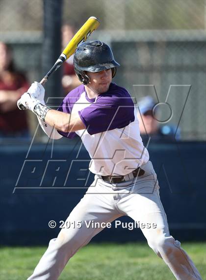 Thumbnail 3 in Crespi Varsity vs. Crespi Alumni 2015 photogallery.