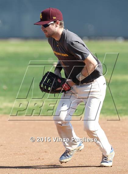 Thumbnail 1 in Crespi Varsity vs. Crespi Alumni 2015 photogallery.