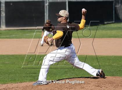 Thumbnail 2 in Crespi Varsity vs. Crespi Alumni 2015 photogallery.