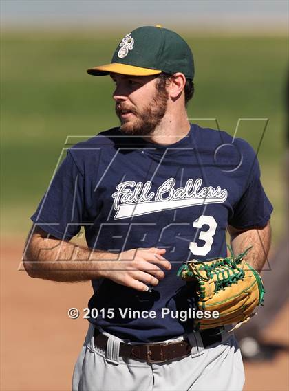 Thumbnail 2 in Crespi Varsity vs. Crespi Alumni 2015 photogallery.