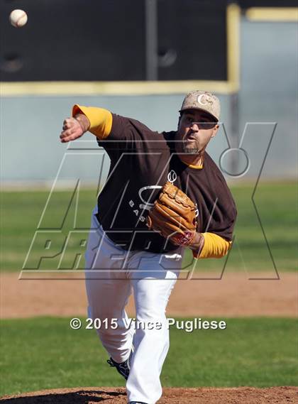 Thumbnail 3 in Crespi Varsity vs. Crespi Alumni 2015 photogallery.