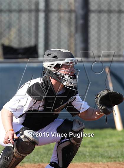 Thumbnail 3 in Crespi Varsity vs. Crespi Alumni 2015 photogallery.