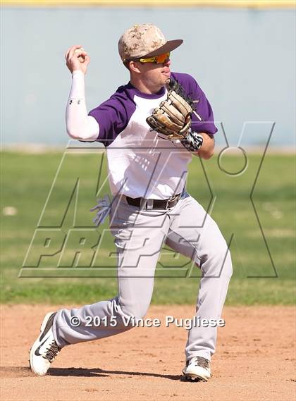 Thumbnail 2 in Crespi Varsity vs. Crespi Alumni 2015 photogallery.