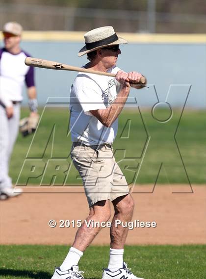 Thumbnail 2 in Crespi Varsity vs. Crespi Alumni 2015 photogallery.