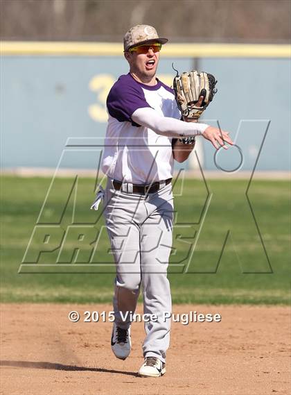 Thumbnail 3 in Crespi Varsity vs. Crespi Alumni 2015 photogallery.