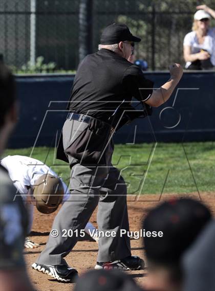 Thumbnail 3 in Crespi Varsity vs. Crespi Alumni 2015 photogallery.