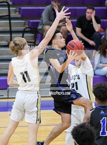 Thumbnail 1 in Westview vs. Casteel (Fear the Hop Tournament)  photogallery.
