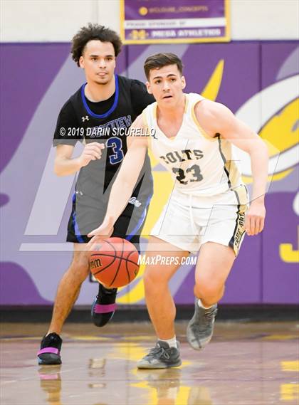 Thumbnail 3 in Westview vs. Casteel (Fear the Hop Tournament)  photogallery.