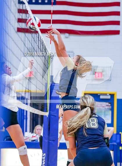 Thumbnail 2 in Helias @ Fatima photogallery.