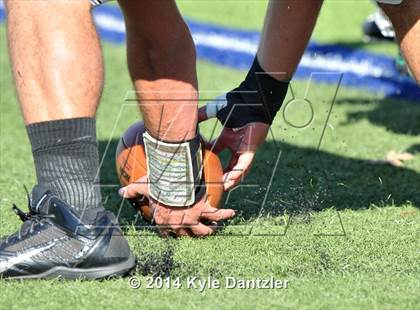 Thumbnail 1 in Hamlin @ Santo (UIL 2A Division 2 Region 2 Semifinal) photogallery.