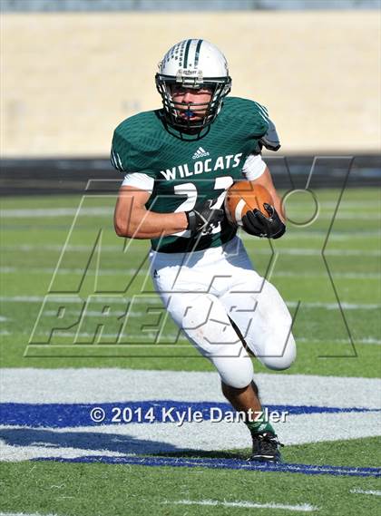 Thumbnail 2 in Hamlin @ Santo (UIL 2A Division 2 Region 2 Semifinal) photogallery.