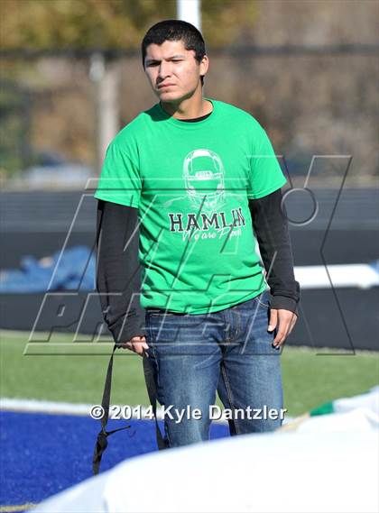 Thumbnail 3 in Hamlin @ Santo (UIL 2A Division 2 Region 2 Semifinal) photogallery.
