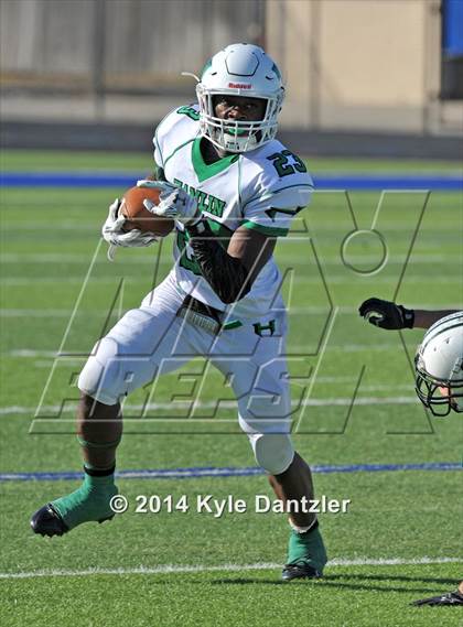 Thumbnail 3 in Hamlin @ Santo (UIL 2A Division 2 Region 2 Semifinal) photogallery.