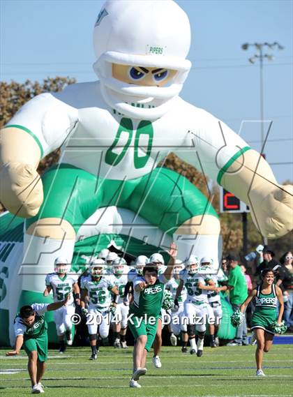 Thumbnail 2 in Hamlin @ Santo (UIL 2A Division 2 Region 2 Semifinal) photogallery.