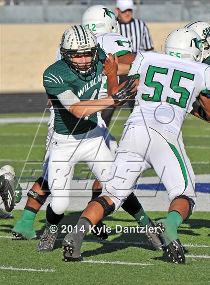 Thumbnail 2 in Hamlin @ Santo (UIL 2A Division 2 Region 2 Semifinal) photogallery.