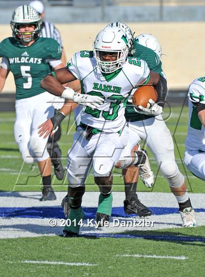 Thumbnail 3 in Hamlin @ Santo (UIL 2A Division 2 Region 2 Semifinal) photogallery.