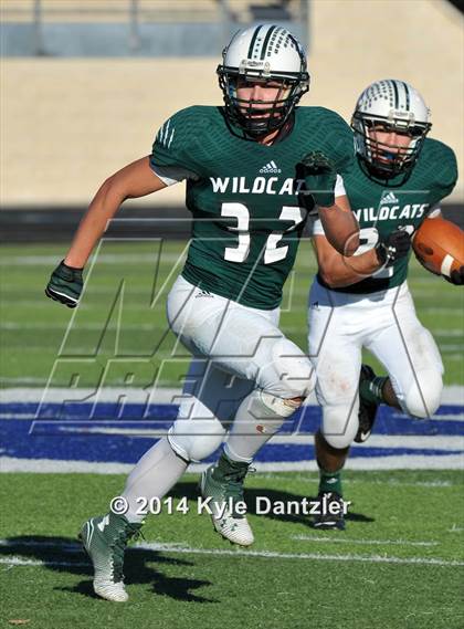 Thumbnail 3 in Hamlin @ Santo (UIL 2A Division 2 Region 2 Semifinal) photogallery.