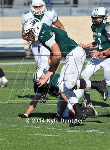 Thumbnail 1 in Hamlin @ Santo (UIL 2A Division 2 Region 2 Semifinal) photogallery.